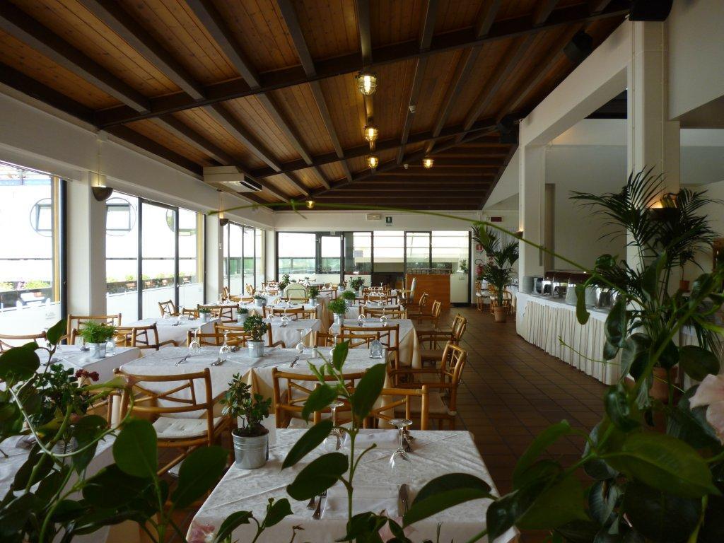 Hotel Marina Uno Lignano Sabbiadoro Exteriör bild