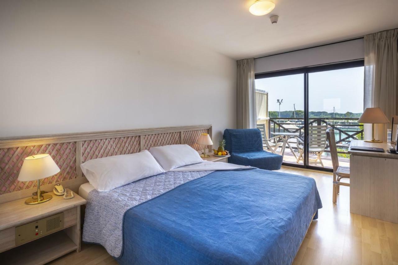 Hotel Marina Uno Lignano Sabbiadoro Exteriör bild